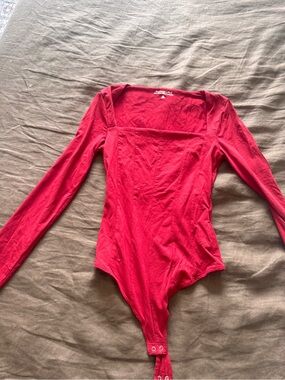 Abercrombie & Fitch Red Long-Sleeve Square Neck Bodysuit